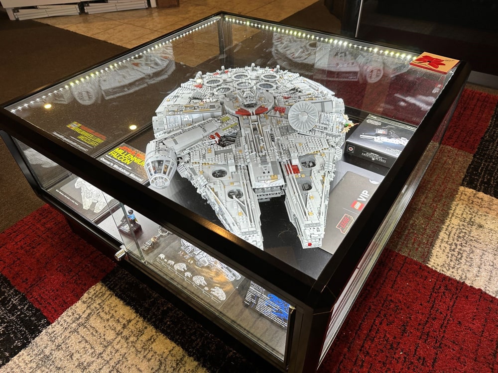 Discover the best ways to showcase your Lego collection with Showfront's custom Lego minifigure display cases. 